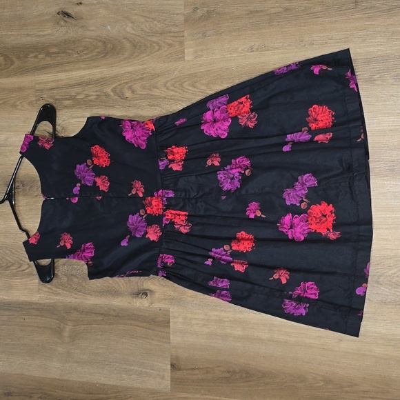 EUC GAP KIDS DRESS - Picture 2 of 14